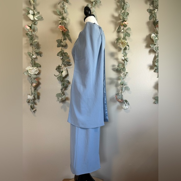 Jenny Packham Thalia Cape Embellished Dress - Picture 7 of 17